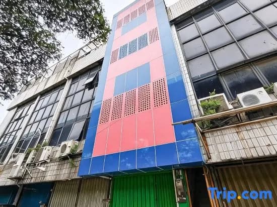 Queen Residence Ancol RedPartner - photo 1