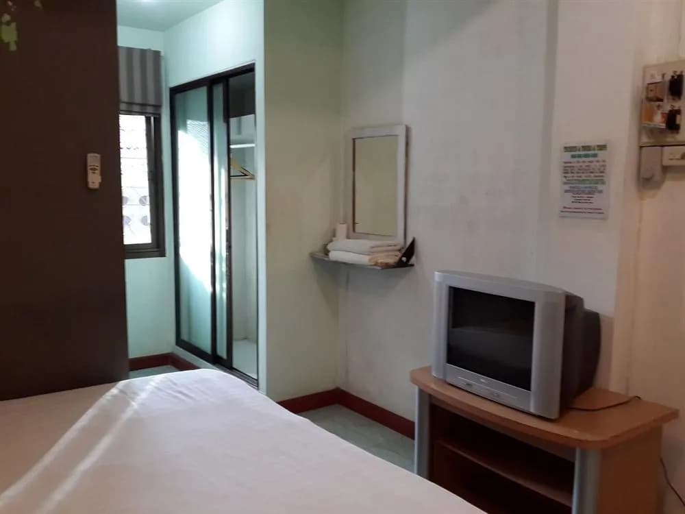Anong Guesthouse - photo 4