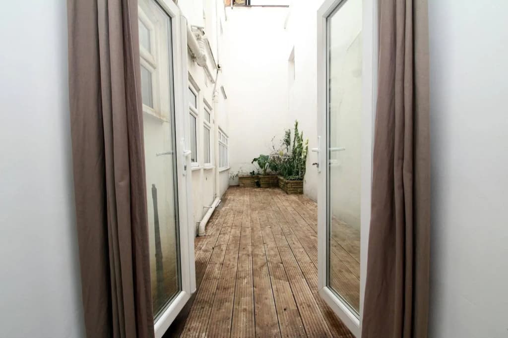 London Paddington Apartments - photo 6