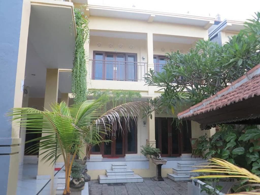 Sari Buana Bed & Breakfast - photo 17