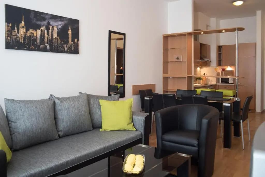Apartment with Big Terrace - photo 6