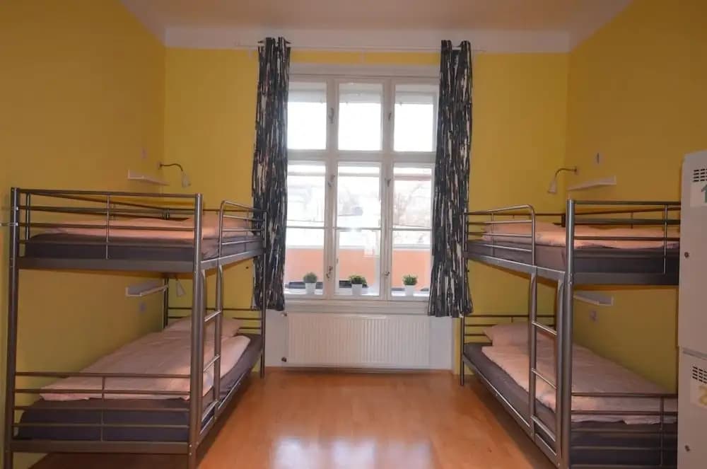 Travel & Joy Hostel - photo 3
