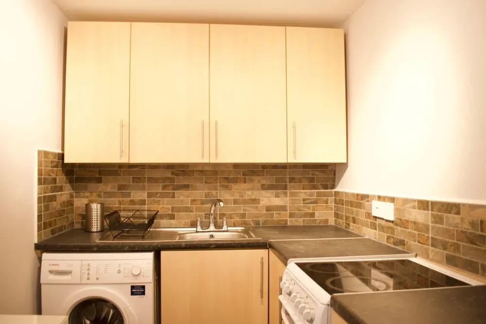 Welcoming 2 Bedroom Flat Near Fountainbridge - photo 5
