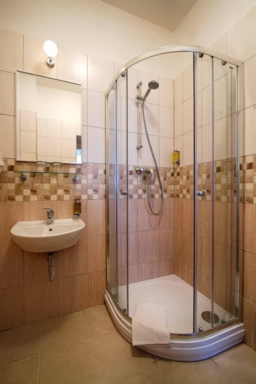 Hotel Taurus - photo 8