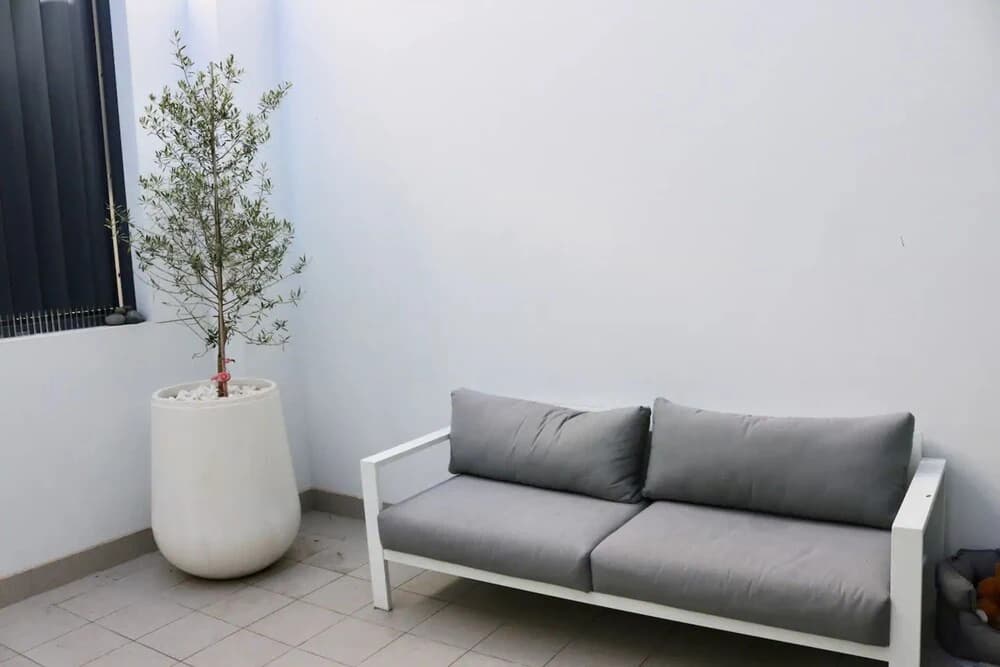 Converted Warehouse With A Local Touch - photo 10