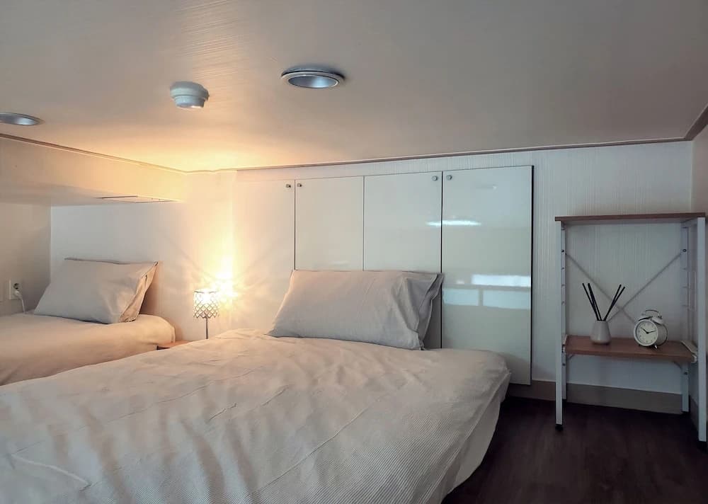 Modern Studio - photo 1