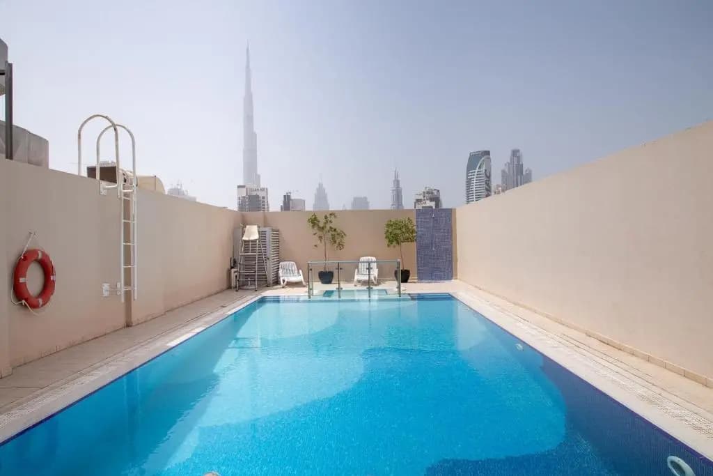 Frank Porter - Mayfair Tower - photo 8