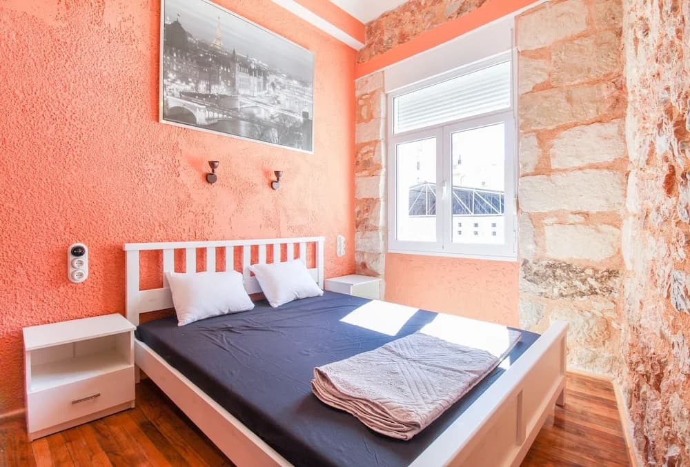 Modern Apartment With Roof Terrace in Athens - photo 4