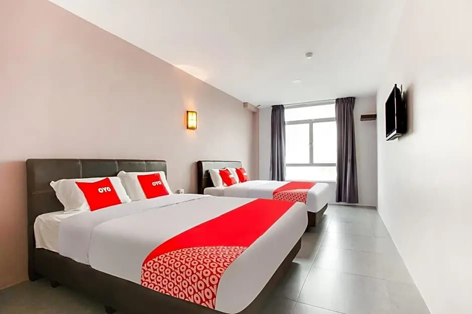 OYO 89631 988 Hotel - main photo