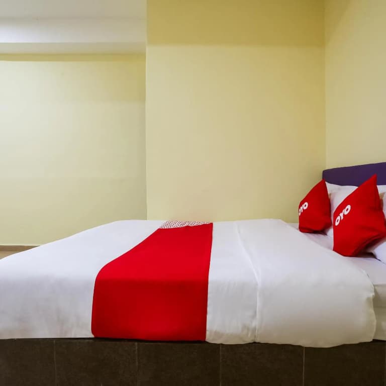 OYO 89585 Hotel Happy Inn - photo 31