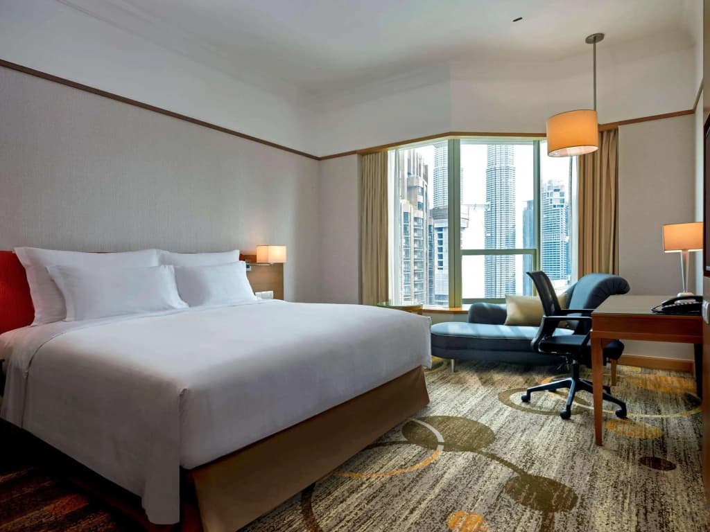 Pullman Kuala Lumpur City Centre Hotel & Residences - photo 5
