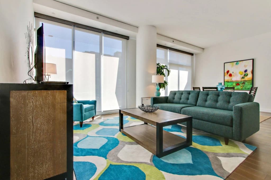 Global Luxury Suites at Figueroa Street - photo 7