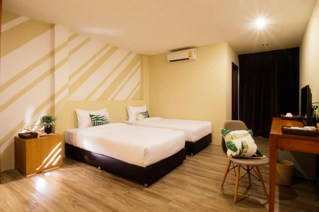 The Pat Hotel - photo 5