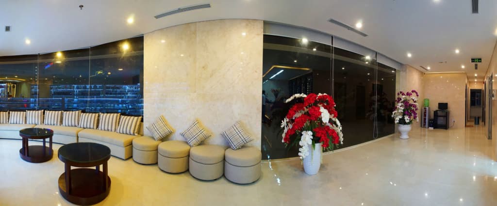 Golden Star Hotel - photo 2