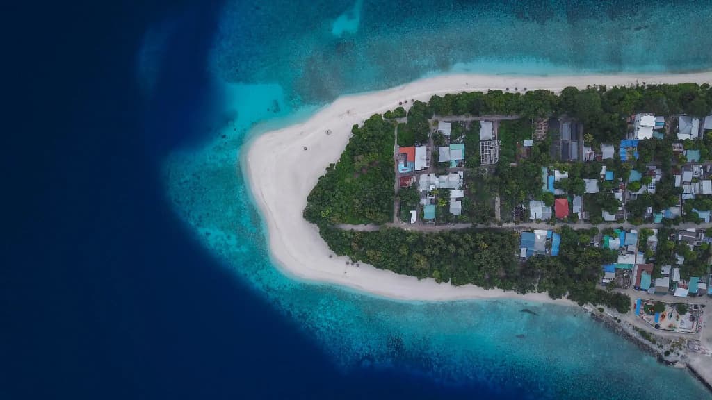 Ukulhas Beach Inn Hotel - photo 21
