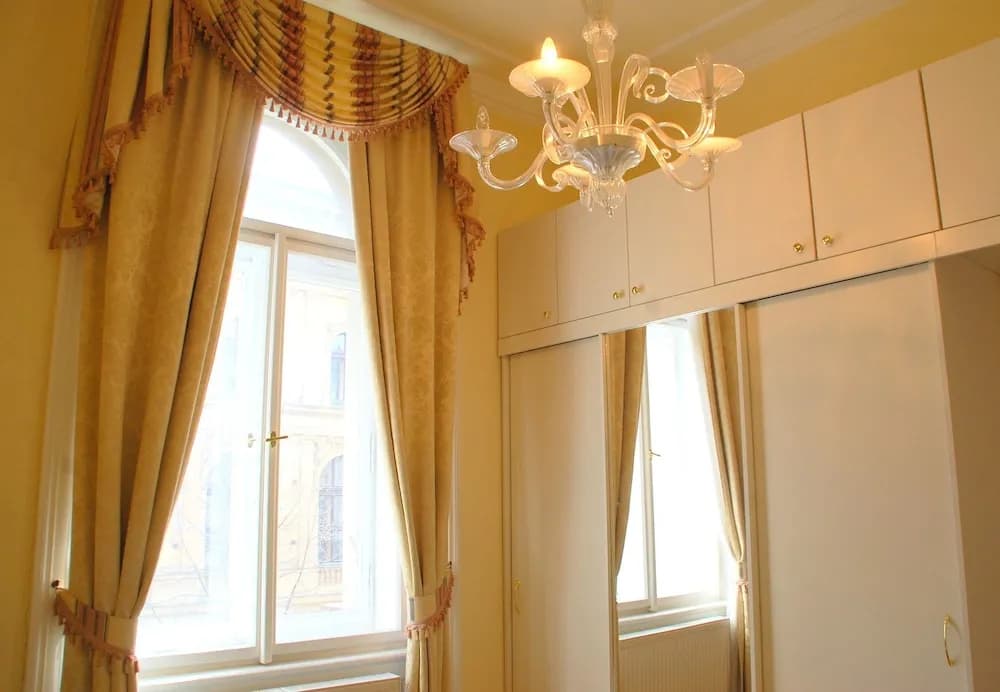 Bohemia Antique Apartment - photo 6