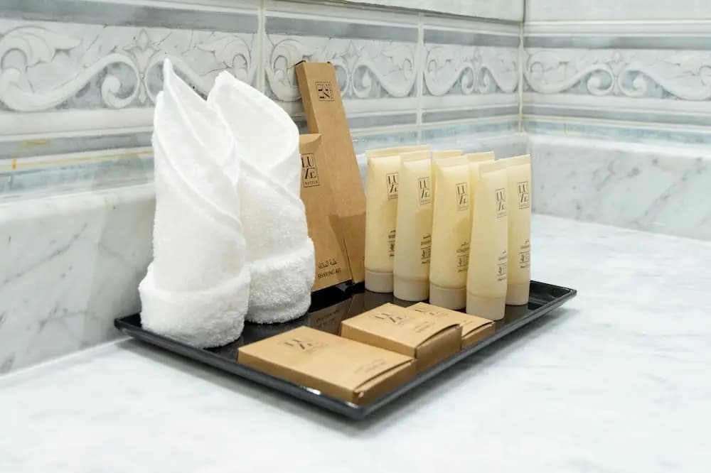 Luxe Grand Hotel - photo 2