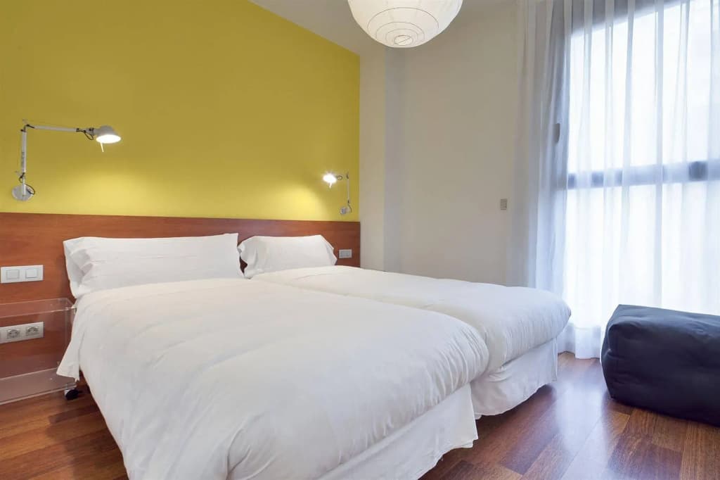 Inside Barcelona Apartments Mercat - photo 6