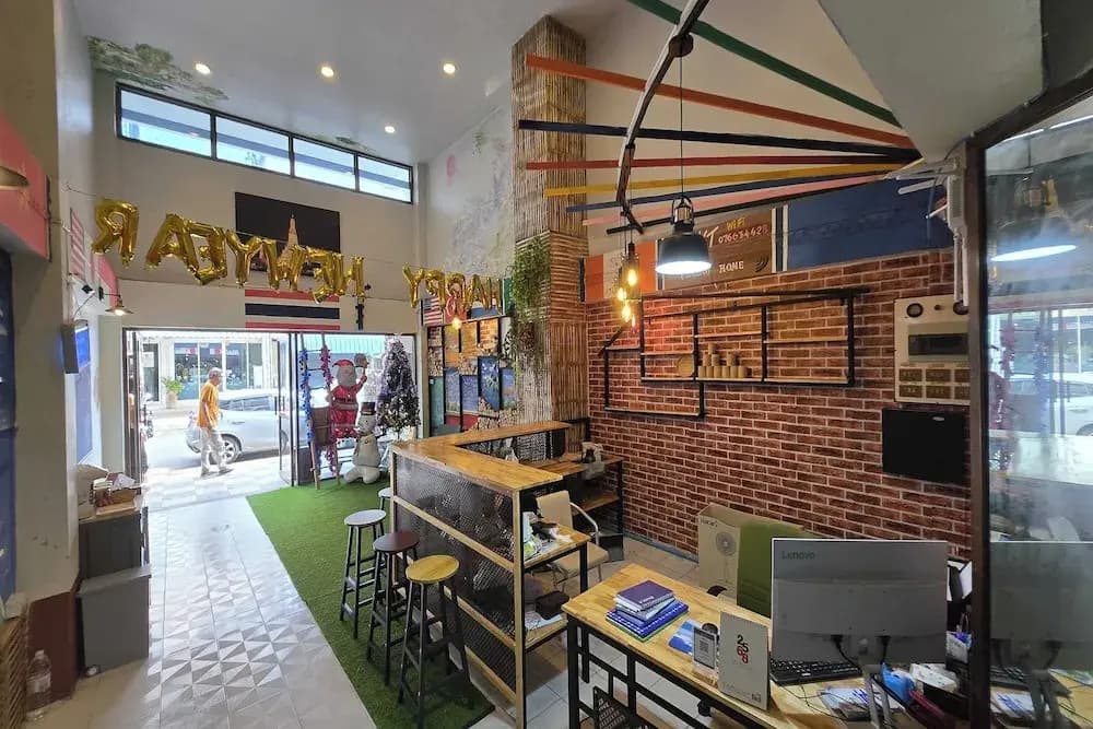 MT Friend Home & Hostel - photo 24