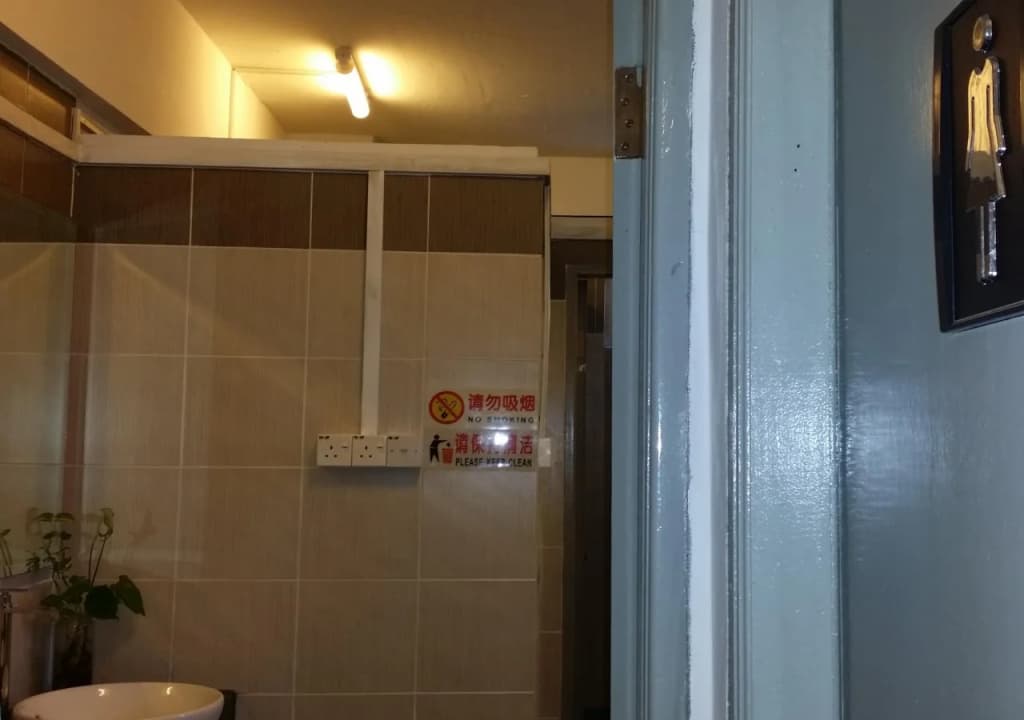 Bunker Inn - photo 8