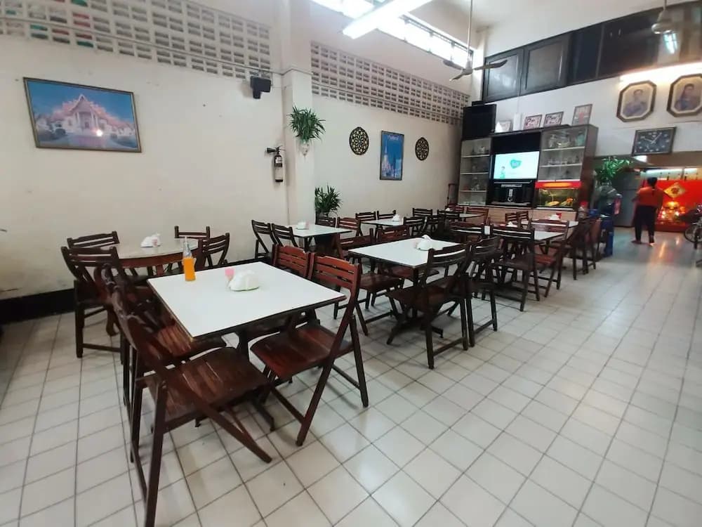 Prasuri Guest House - photo 17