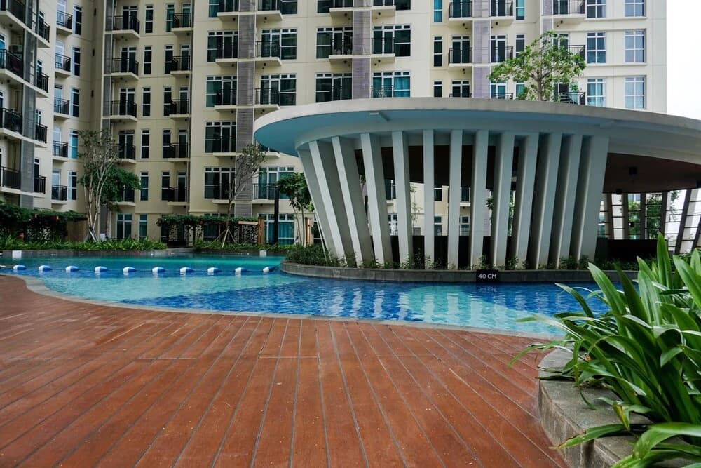 Comfy 2BR Puri Orchard Apartment - photo 9