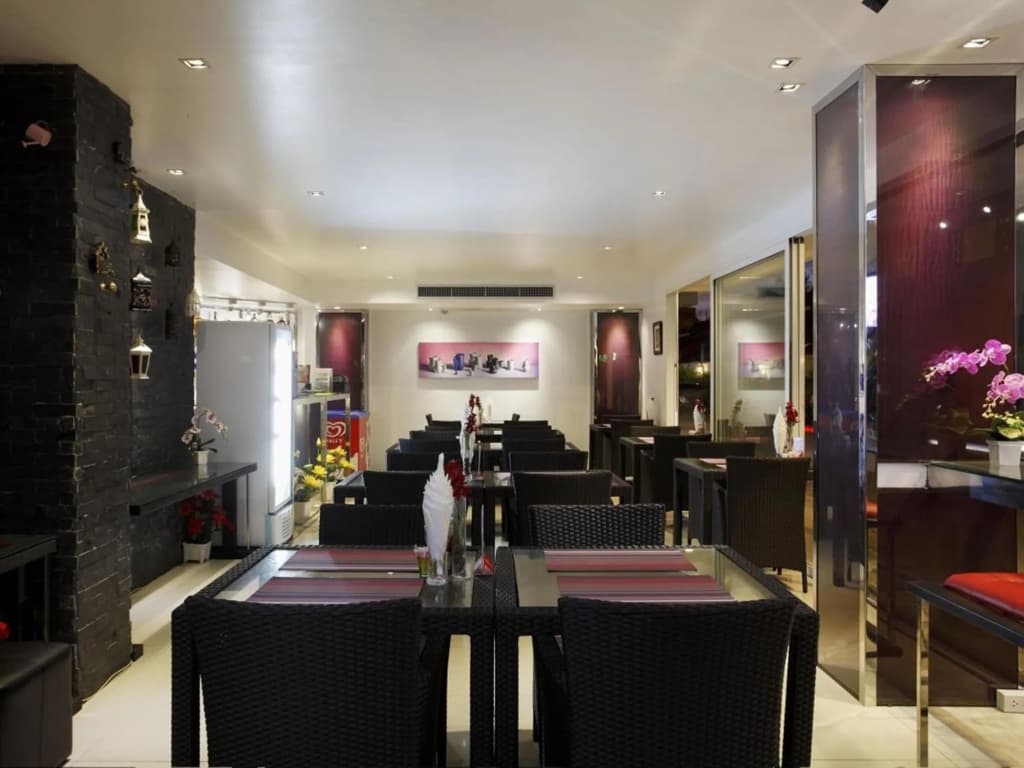Grand Sunset Hotel Phuket - photo 28