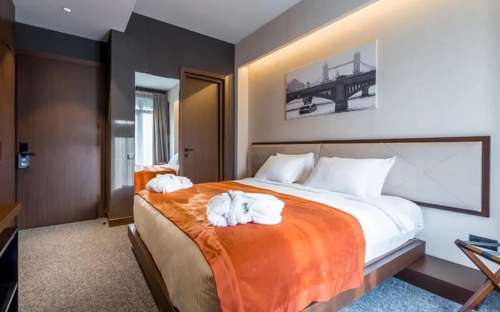 Bridge Hotel - photo 6