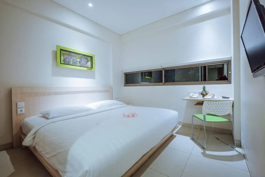 J Hotel Kuta - photo 7