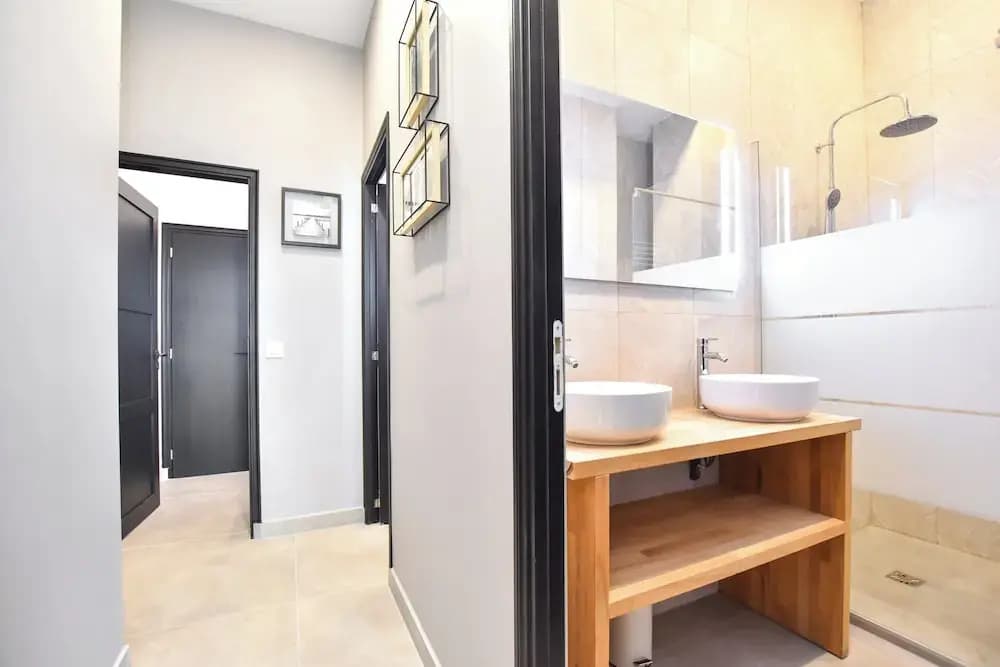 Quiet Apartment - 3br/8p - Nation - photo 6