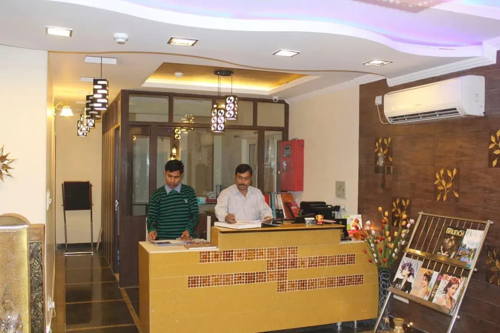 Hotel Persona International - photo 18