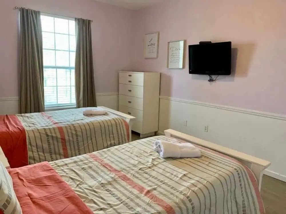 I-drive Cozy 3bd 5 min Universal - photo 9