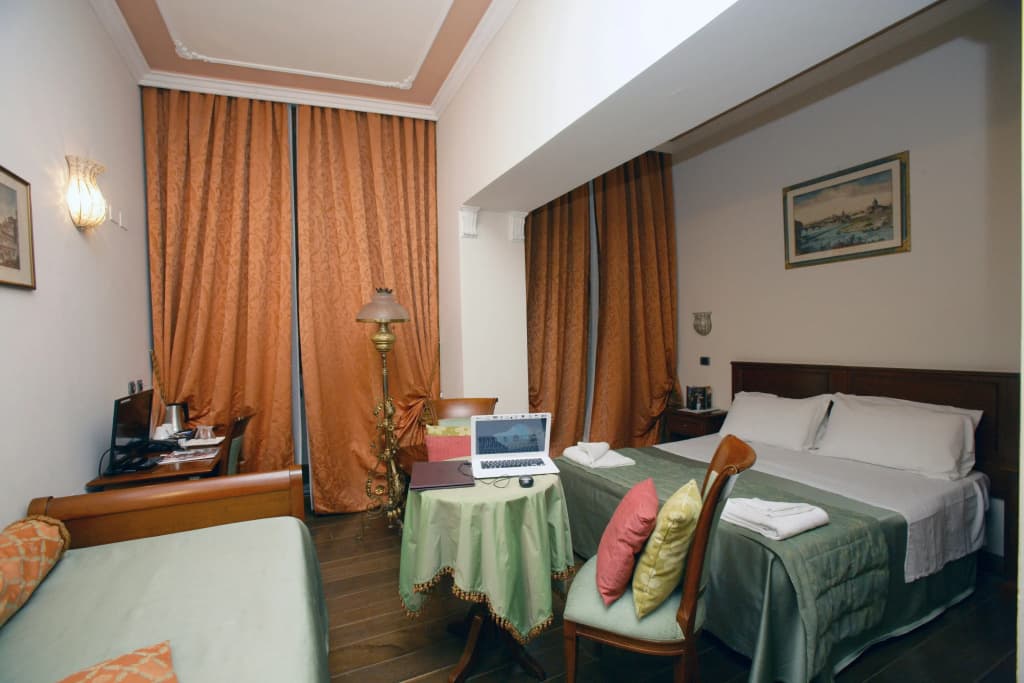 Hotel Domus Florentiae - photo 30