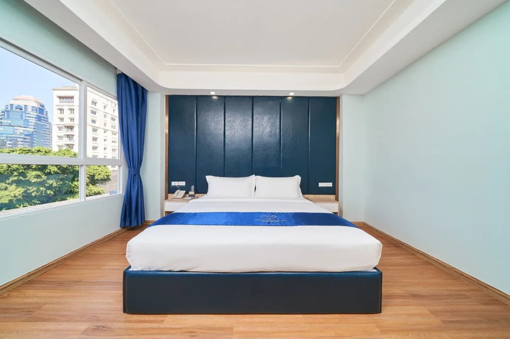 Sapphire Hotel Silom Bangkok - photo 2