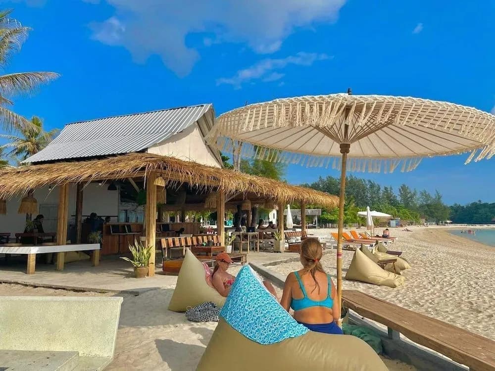 Crystal white sand resort - photo 7