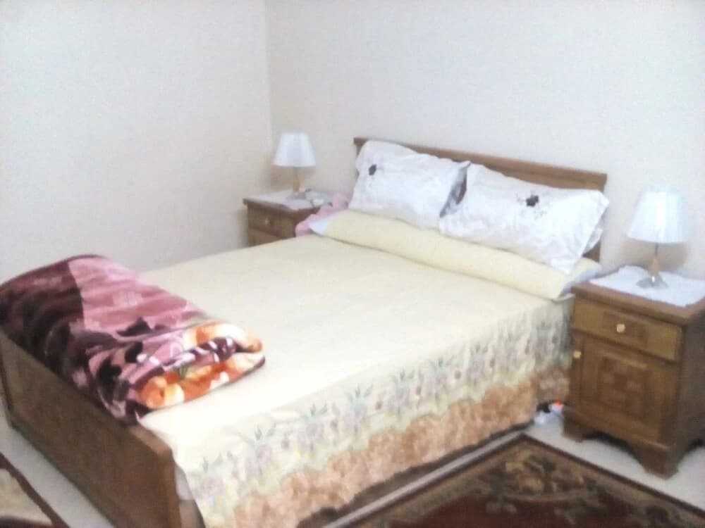 Luxury Three Bedroom Apartment - photo 2