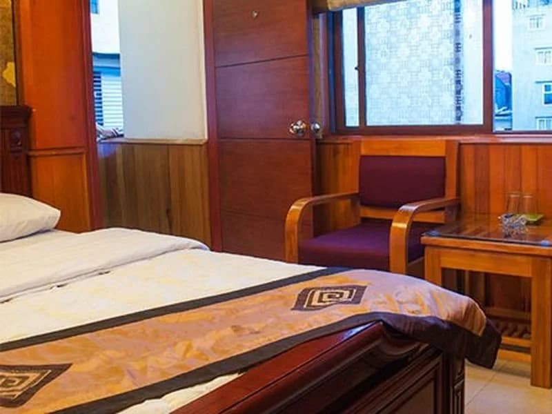 Valentine Hotel - photo 4