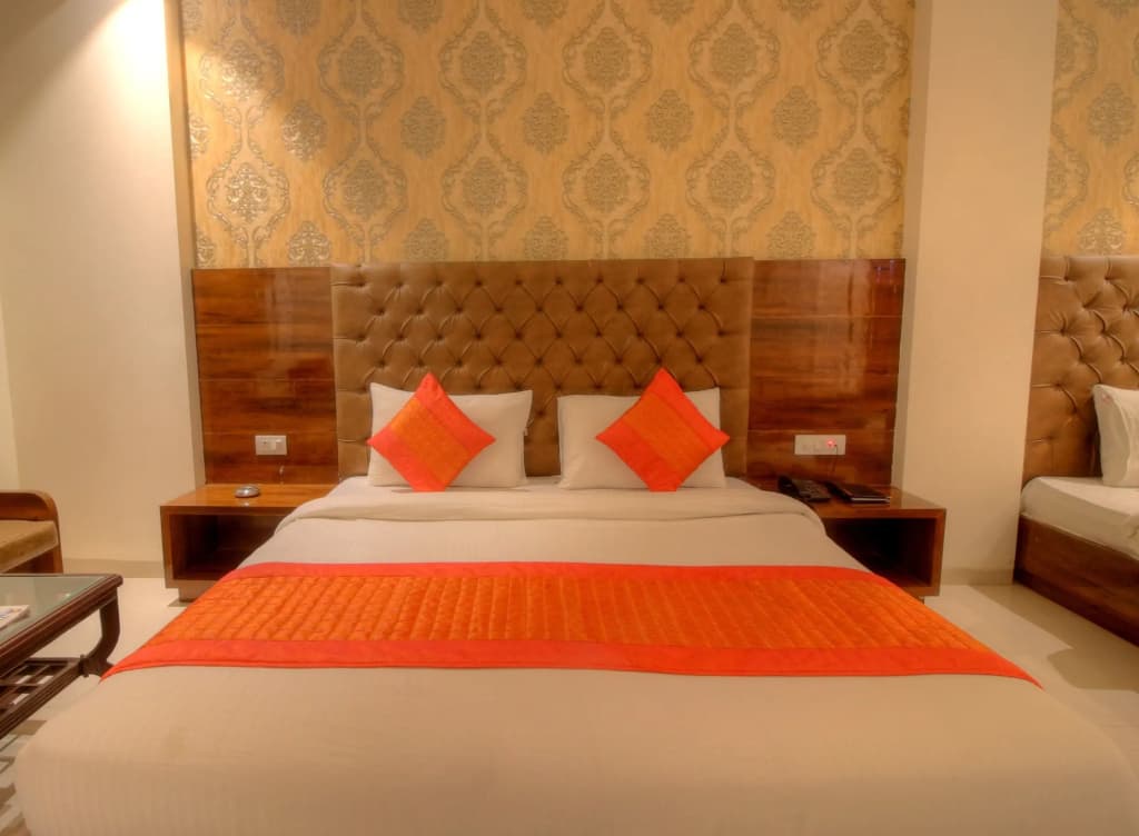 Hotel The Vegas - photo 4