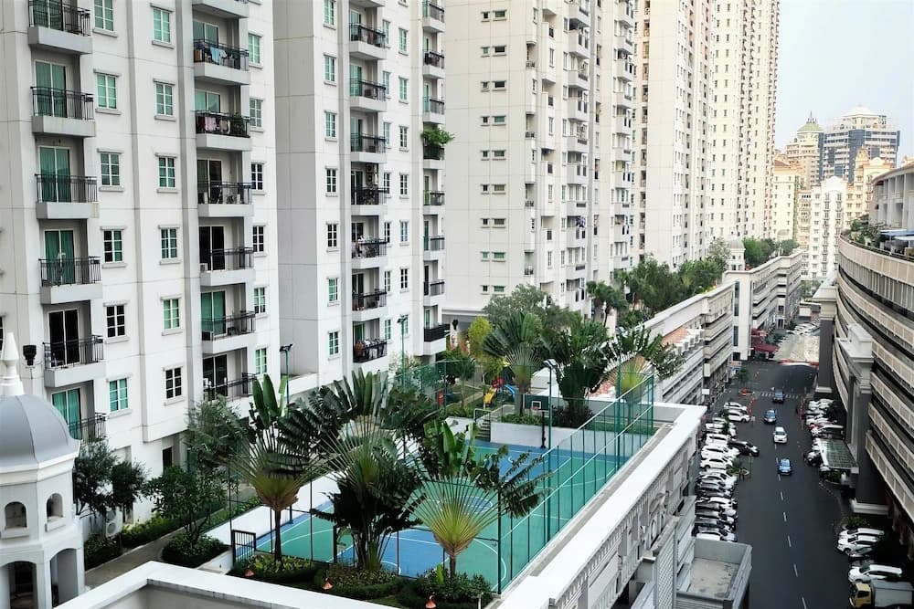Simply Spacious Studio Room at City Home Apartment near Kelapa Gading - photo 2