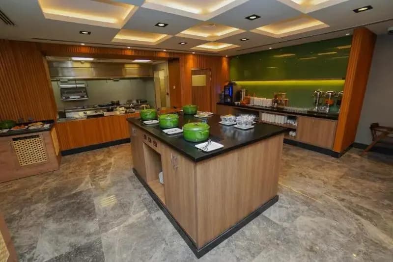 The Grand Lux Hotel - photo 26