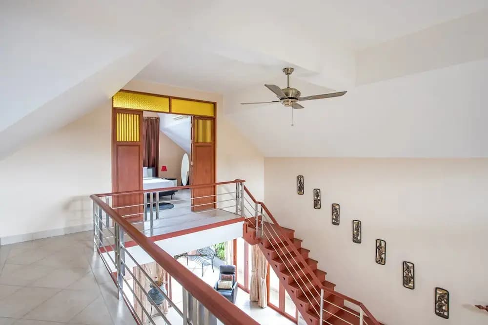 Blissful Villa Felicity with Ample Space - photo 14