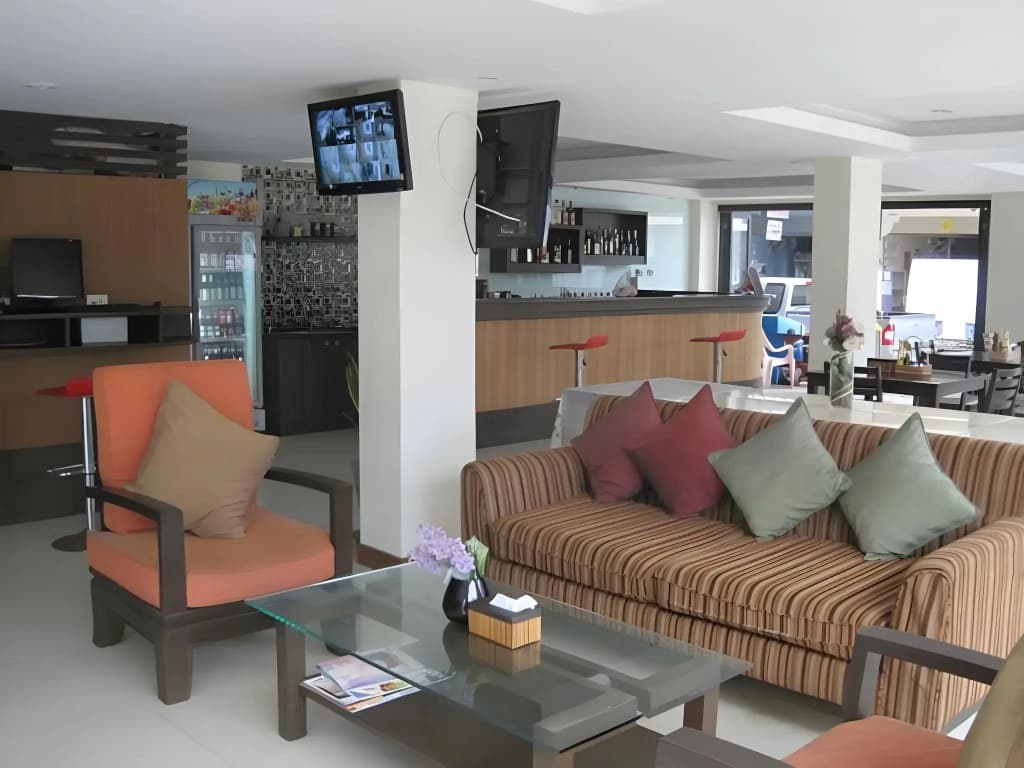 Sooksabai Jomtien Beach Hotel - photo 12