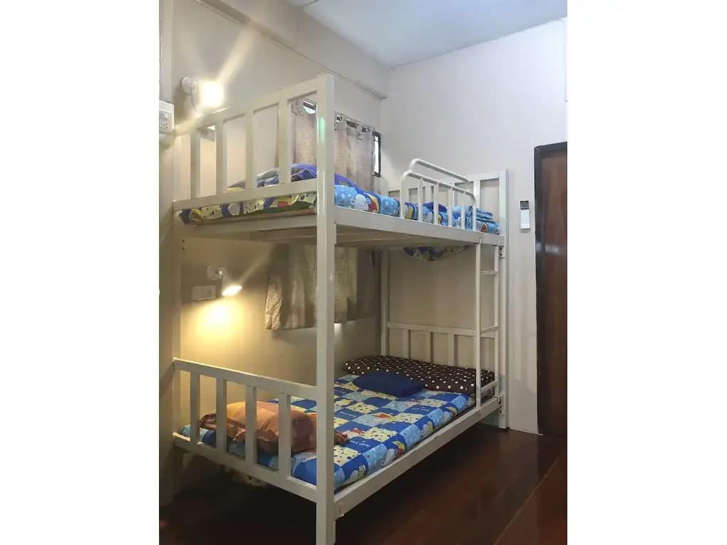 5 Minute Hostel - photo 7