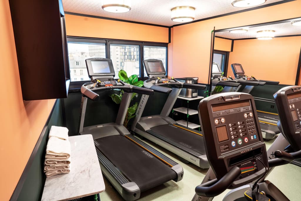 Moxy Paris La Villette Hotel - photo 24