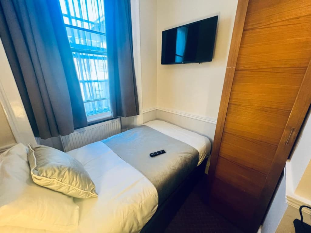 Hotel Cavendish - photo 11