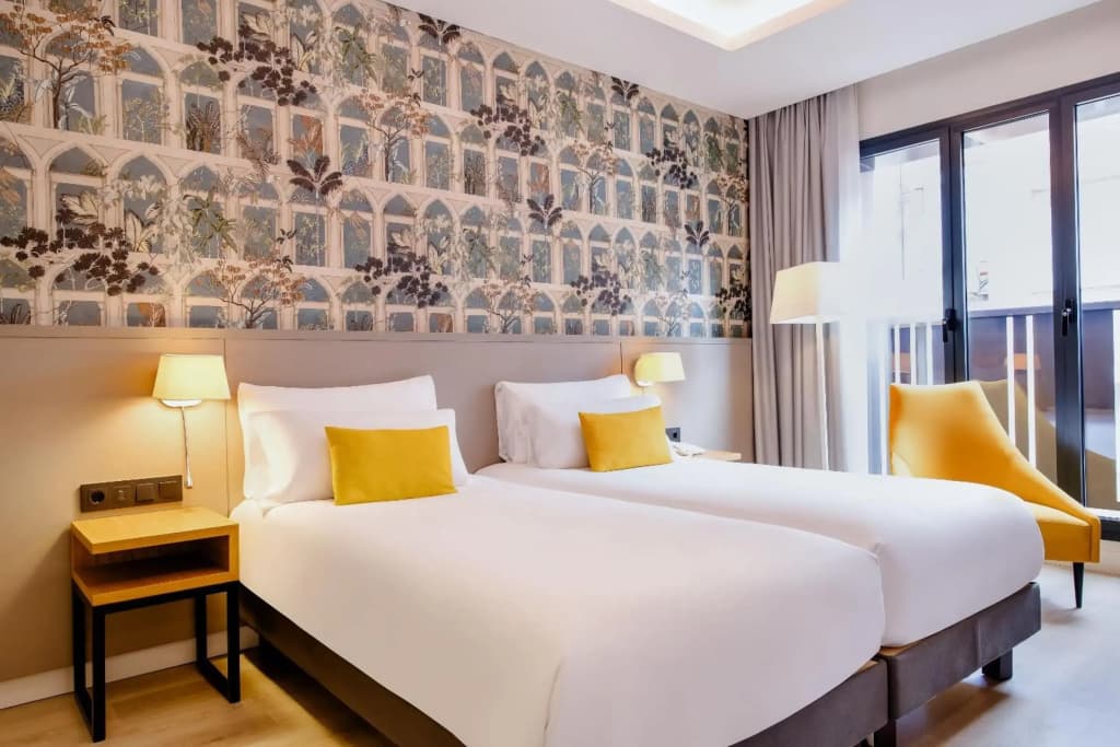 Motel One Madrid-Plaza de España - photo 6
