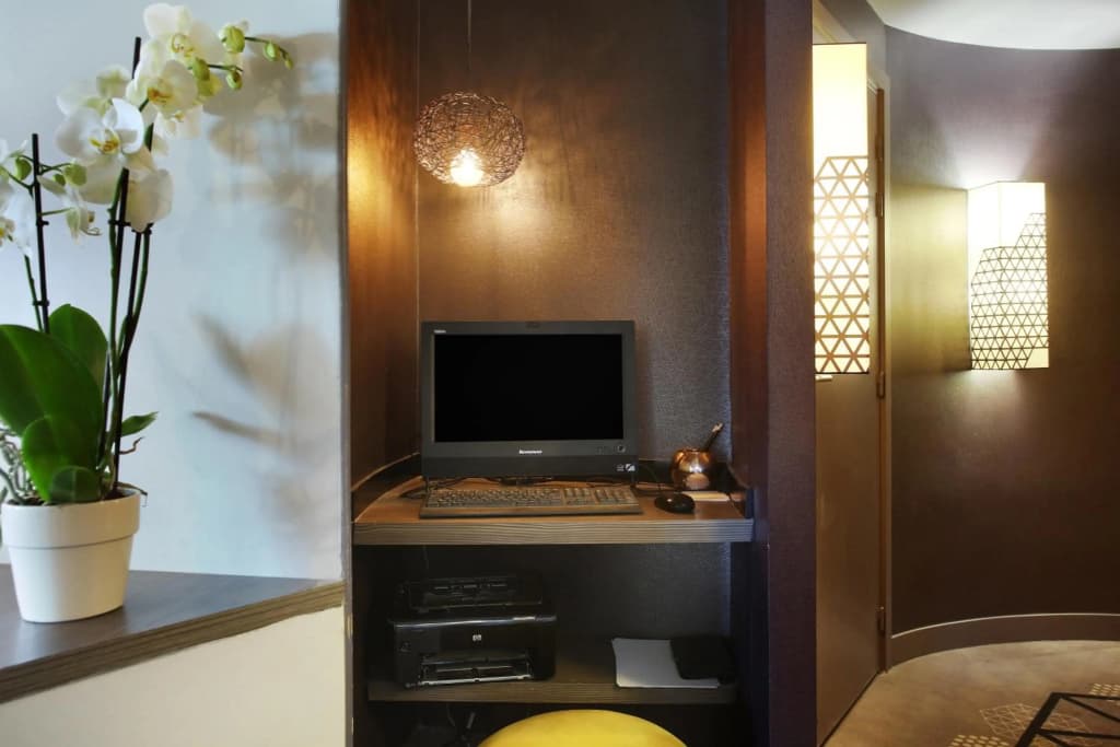 Hotel Eiffel Capitol - photo 26