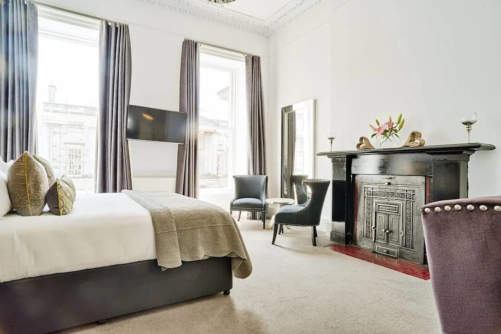 JOIVY Luxury George Street Apartments: Edinburgh Suite - photo 4