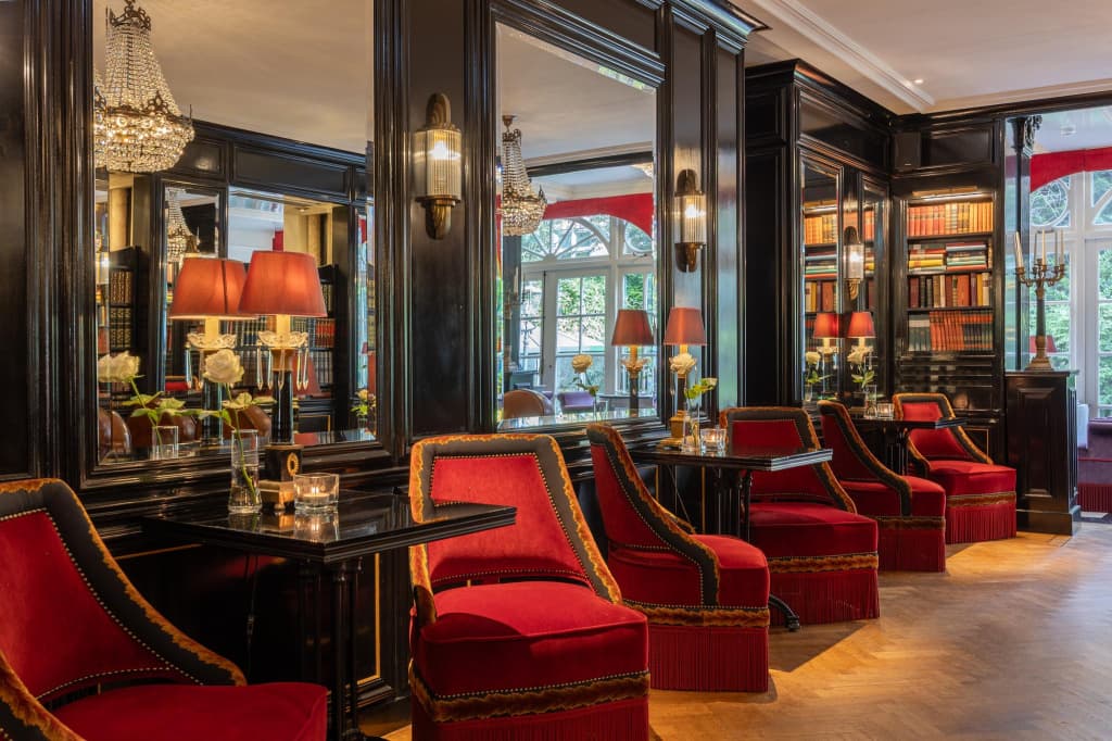 Apollofirst Boutique Hotel - photo 2