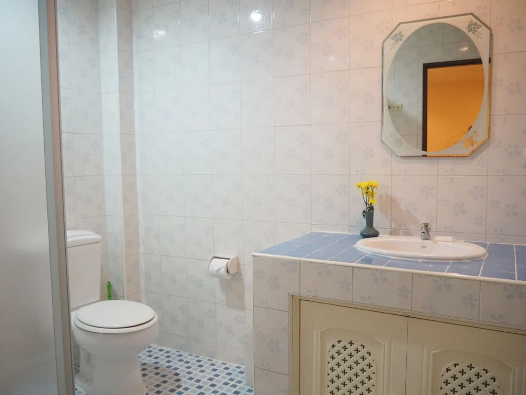 Stefans Guesthouse - photo 8